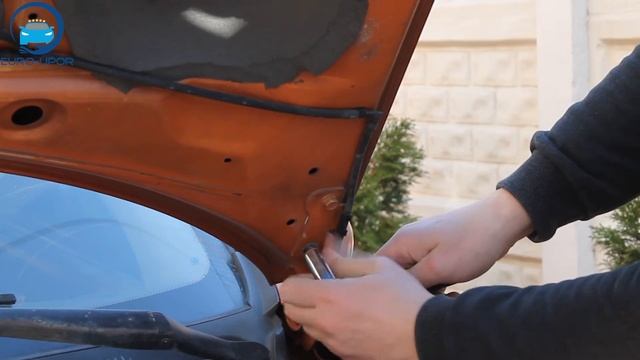 Установка амортизаторов капота на Chevrolet Aveo t250 / Шевроле Авео смотреть онлайн
