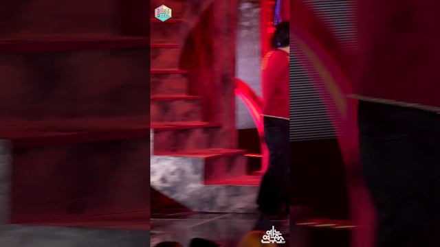 [예능연구소] ATEEZ WOOYOUNG – Crazy Form(에이티즈 우영 - 미친 폼) FanCam | Show! MusicCore | MBC231202방송