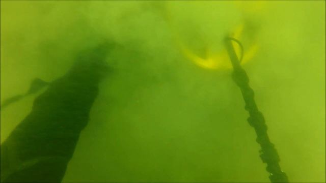 Scuba Diving with the TDI BeachHunter Metal Detector смотреть онлайн