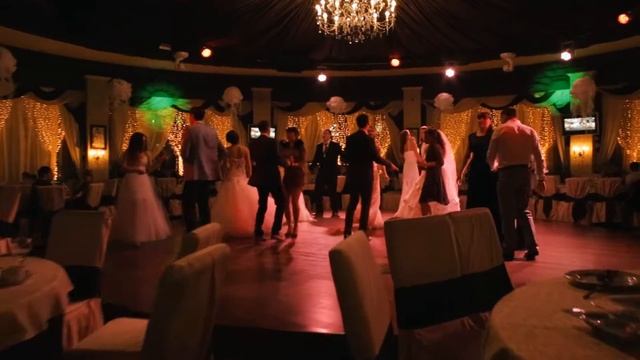 Ежегодный Венский бал молодоженов в "Казанской Ривьере" смотреть онлайн