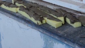 Ремонт на балконе. Чем заделать щель 5 см между перекрытиями.