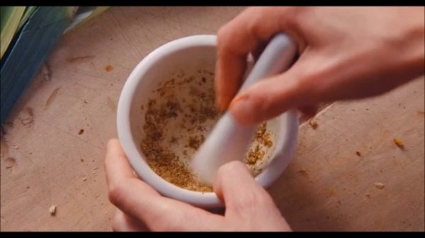 Beach House - Lemon Glow - Phantom Thread (LSd video)