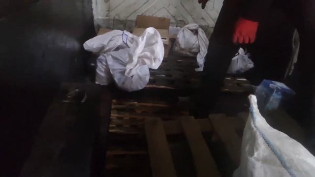 Фермеры присылают бэушные запчасти на здачу перевозчиками)))) смотреть онлайн