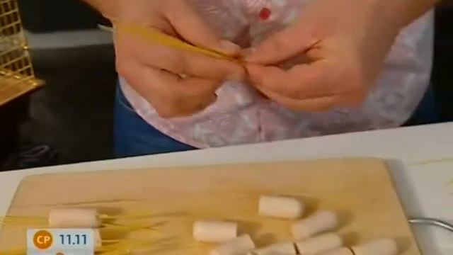 Кухня холостяка. Веселые сосиски - Утро с Интером смотреть онлайн