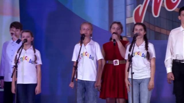 Финальная песня торжества в честь 50-летия ГУ ЛНР 'ЛУВО 'Восток'.mp4 смотреть онлайн