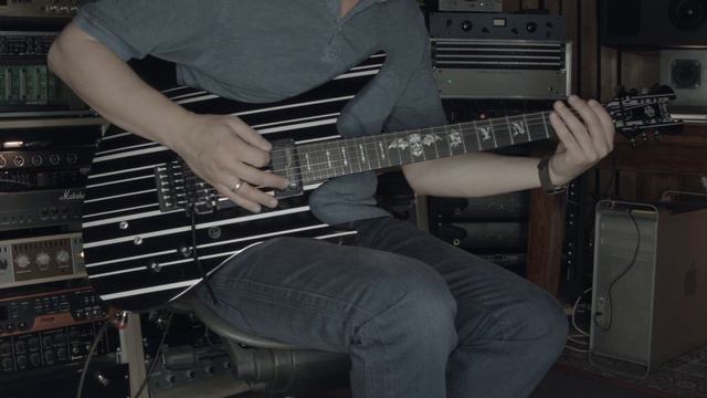 Schecter Synyster Gates Custom-S - Sound Demo (no talking) смотреть онлайн