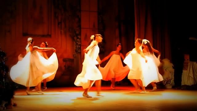 танец"Северное сияние" ОХК "Медуница" смотреть онлайн