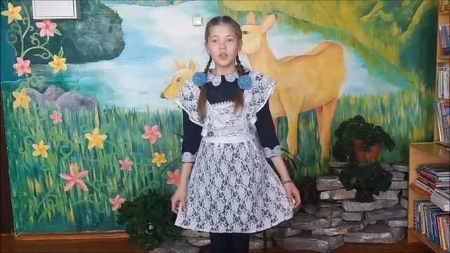 Страна читающая — Диана Сударева читает произведение «Зеленые стихи» С. Чёрного смотреть онлайн