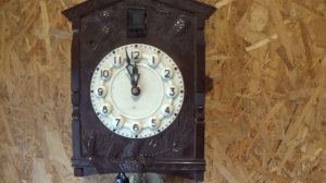 Часы с кукушкой и боем на ходу.