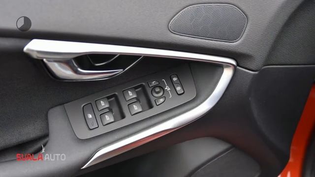 Volvo V40 1.5 T2 122PK Geartronic Edition+ смотреть онлайн