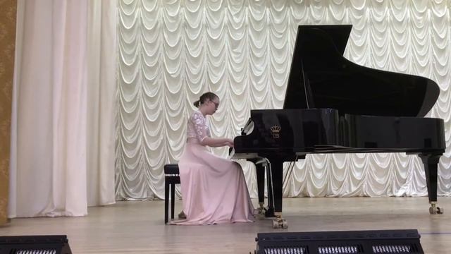 1. И. С. Бах "ХТК" II том Прелюдия и фуга d-moll; 2. Ф. Шопен Этюд ор. 25 N2 смотреть онлайн