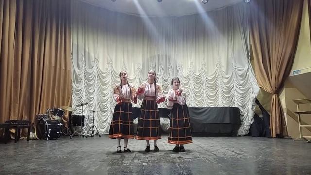 Трио сёстры Бескоровайные Жаворонушки закличка Архангельской области смотреть онлайн