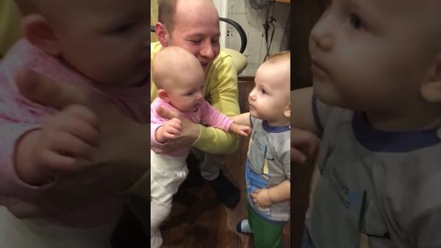 Сладкий поцелуй с языком) смотреть онлайн