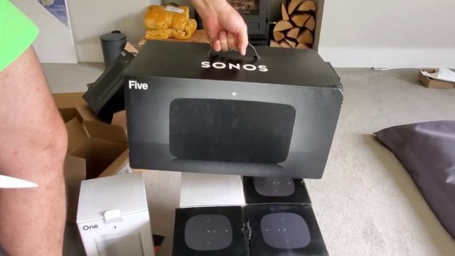 Sonos One & Sonos Five Speaker Unboxing || Best wireless speakers, with amazing quality sound смотреть онлайн