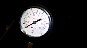 Замер давления масла на установленной дизеле Cummins 4iSBE-1 автомобиль КАМАЗ