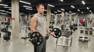 Качаем бицепс правильно| Подъем штанги на бицепс