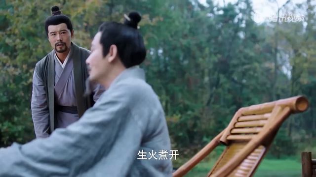 王爷暗中守护灰姑娘，灰姑娘一眼在人群中认出了他【灼灼风流 The Legend of Zhuohua17-4】 смотреть онлайн