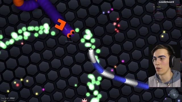 BECOMING NUMBER ONE - Slither.io #3 смотреть онлайн