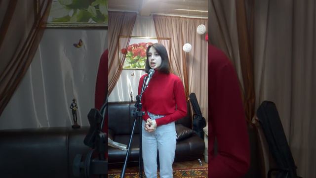 Конопатая девчонка. Б.Савельев. Исполняет Кулумбегова Ирина. (Рук. Голова В. Ю.)