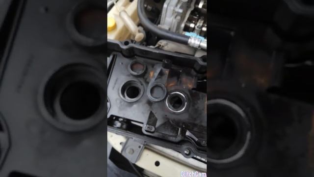 Замена сальников свечных колодцев Nissan Primera P12 QR20 смотреть онлайн