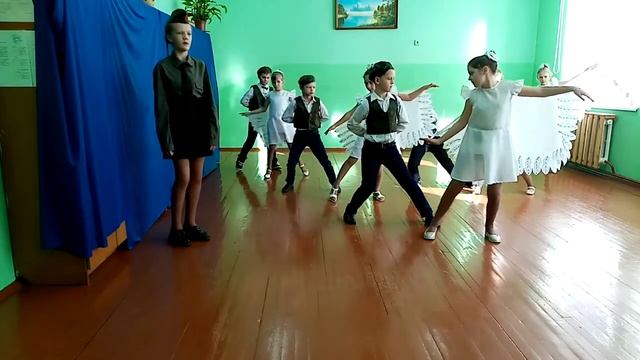 Песня "Журавли". Исполняет Куклис Анастасия смотреть онлайн
