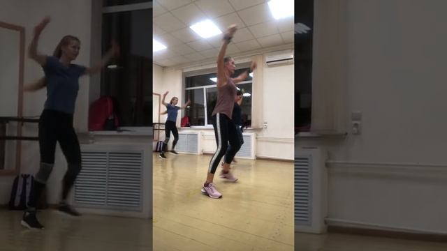 Аэробика + Сила + Кардио! смотреть онлайн