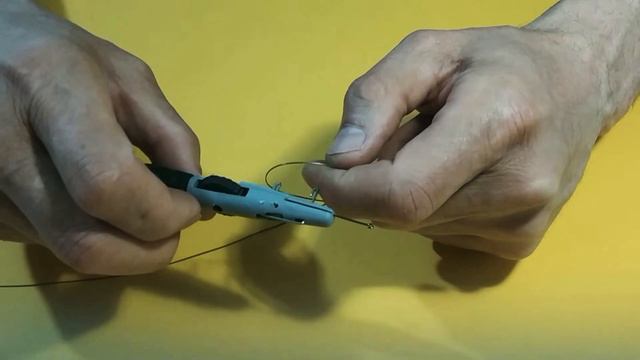 #63 Крючковяз. Инструмент для привязывания крючков к леске или нитке . смотреть онлайн