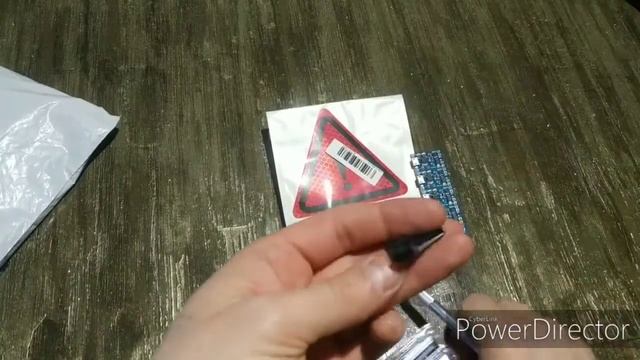 Магнитный кабель зарядки смартфона смотреть онлайн