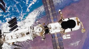 Снятый в космосе фильм "Вызов" с этого дня на всех киноэкранах страны