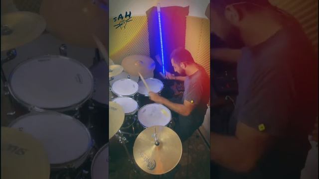 “BigSam : Judran “- S.A.H DRUM COVER смотреть онлайн