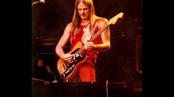 Steve Morse Band - Runaway train