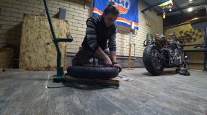 Замена резины и балансировка колеса мотоцикла.