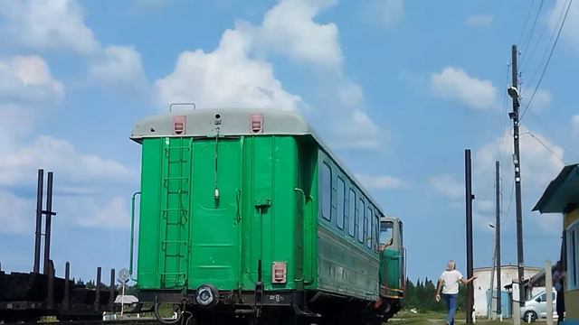 Отправление поезда со станции Еличное в день деревни, лучше сделать потише, я вас предупредил смотреть онлайн