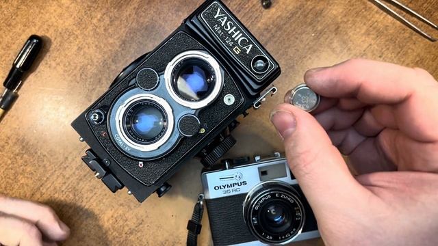 Юстировка экспонометра Yashica Mat 124G. Да, да. Вот так просто.