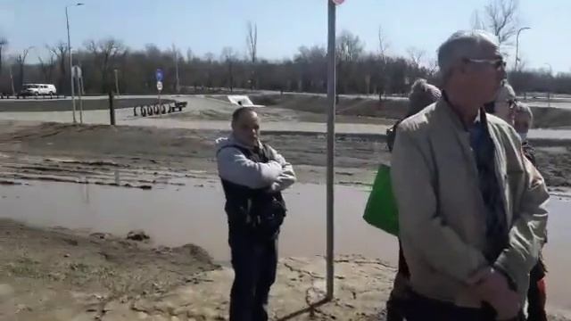 12 апреля, парк покорителей космоса. Место приземления Гагарина. смотреть онлайн