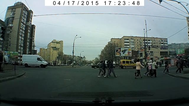 Цыгане воруют на пешеходном переходе смотреть онлайн