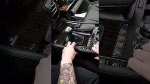 lexus lx570 2017 демонтаж центральной консоли.ч1