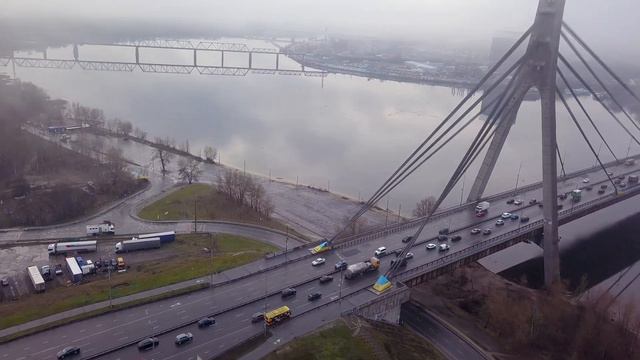 Северный мост в тумане смотреть онлайн