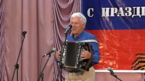 Военные песни в исполнении В  Глазунова