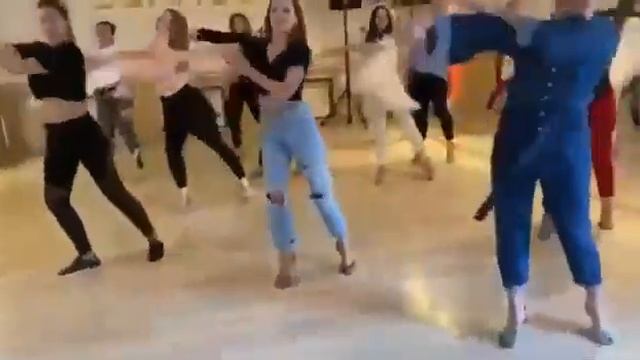BachataLunchLady БачатаЛанчЛеди Продолжающая группа, Наставник Валерия Баженова, г Екатеринбург смотреть онлайн