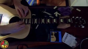 Замена струн и уход за акустической гитарой для начинающих, на примере Yamaha F310