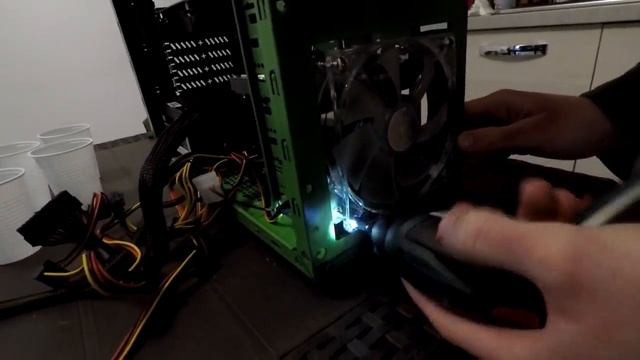 HO DUE MONITOR ?? MONTAGGIO PC !!! SgTech #6 смотреть онлайн