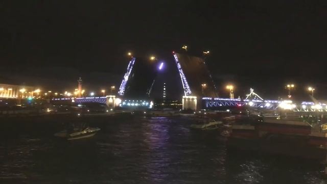 Как разводят мосты в Санкт Петербурге! Ночная экскурсия по городу. смотреть онлайн