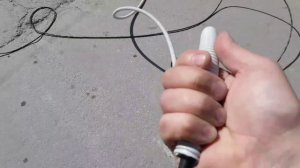 Как втянуть длинный кабель в гофру одному. Электромонтаж Возрождение. Часть 4