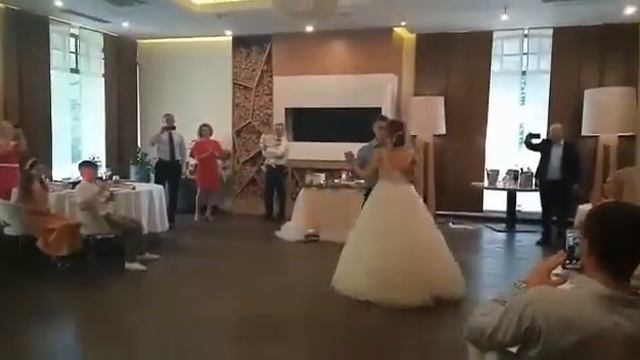 Свадебный Танец. Ed Sheeran - Perfect. смотреть онлайн