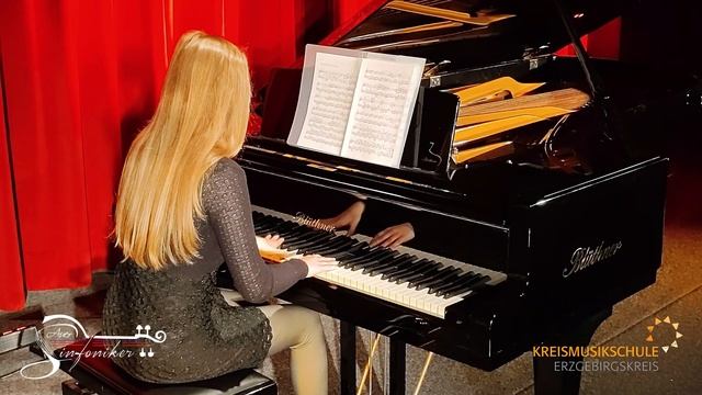 Romantisches Intermezzo (Manfred Schmitz) - Emmily Rau - Klavier смотреть онлайн