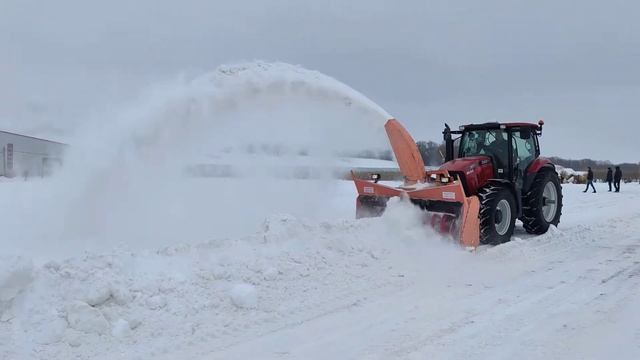 Cнегоочиститель шнекороторный - Снегоуборщик. Техника для уборки снега. Продажа и Аренда смотреть онлайн