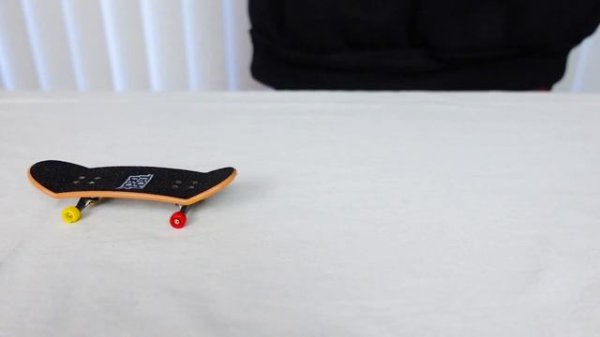 Ollie Finger Skateboard Trick | Ollie Tutorial | Finger Skateboarding | Tech Deck