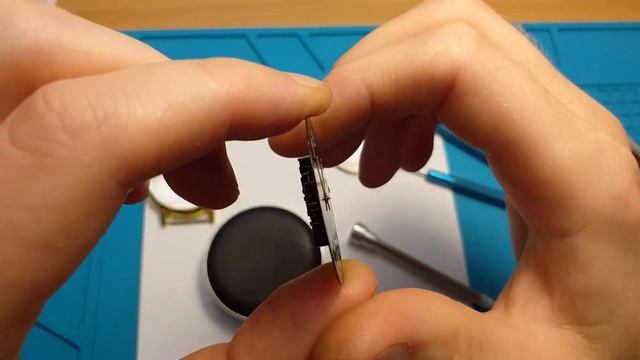 Замена механизма в кварцевых часах,ремонт часов. смотреть онлайн