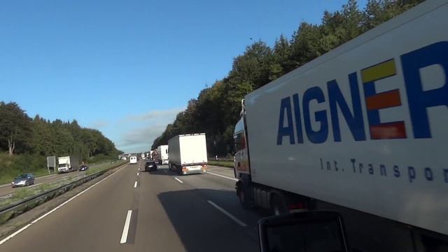 Overtaking 17 trucks (6% grade) in 40 seconds with Volvo FH truck смотреть онлайн